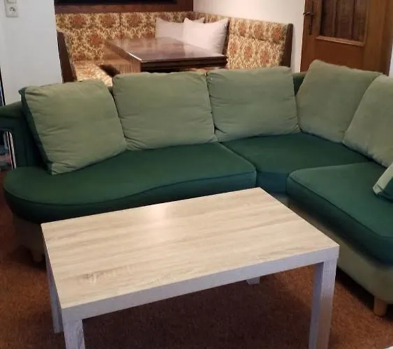 Moni Xxl 66m2 * Капрун